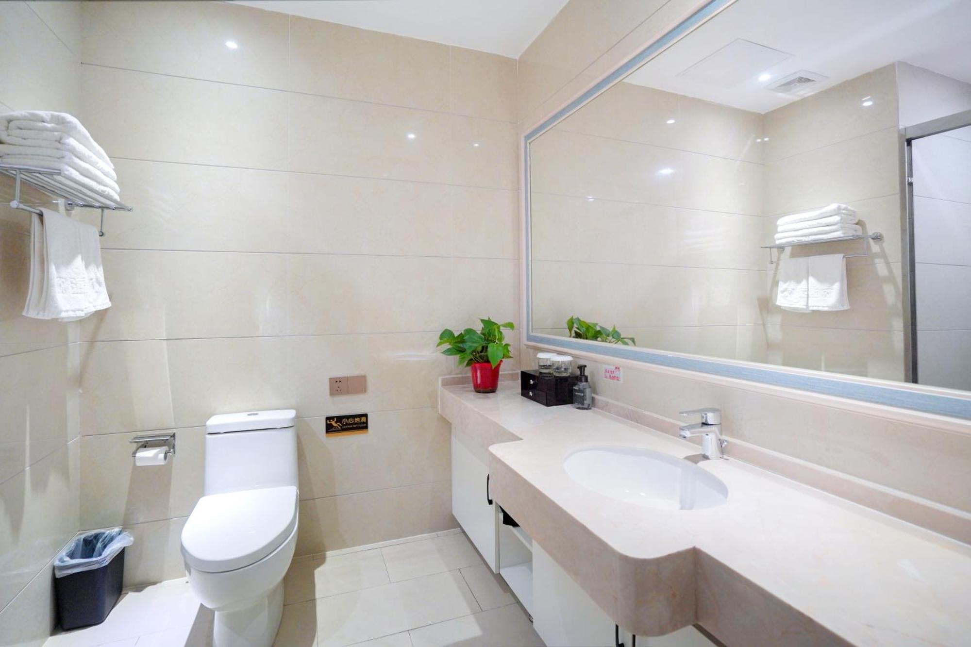 Huashan Xinghe International Hotel Huayin Exterior photo